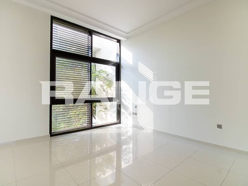 Spacious Layout | Move-in Ready | Near Park - Image 11