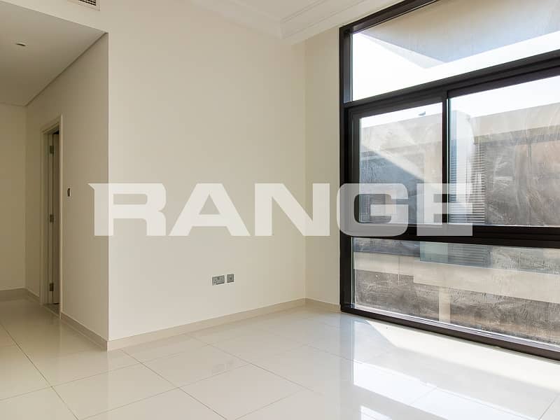 Spacious Layout | Move-in Ready | Near Park - Image 12