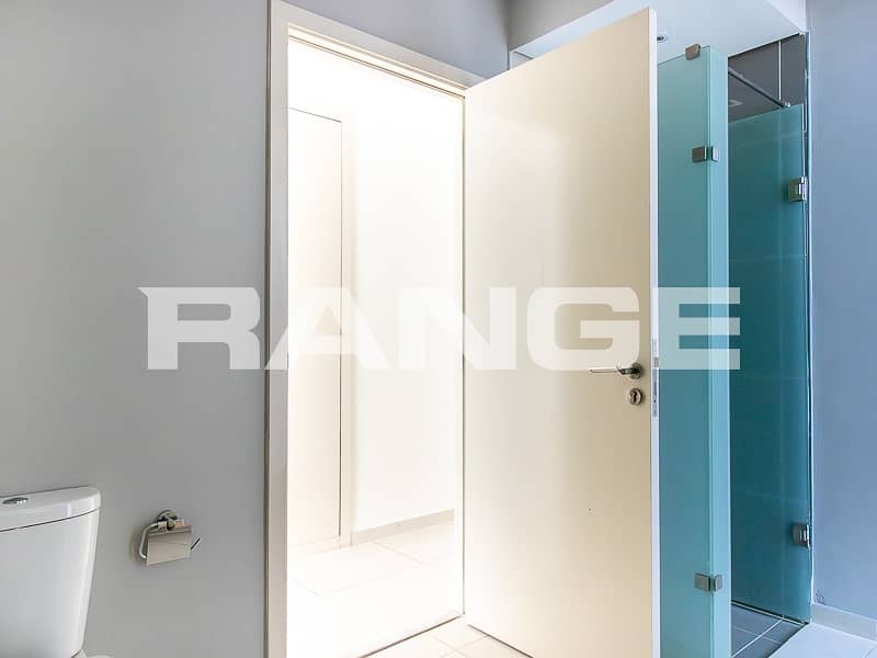 Spacious Layout | Move-in Ready | Near Park - Image 13