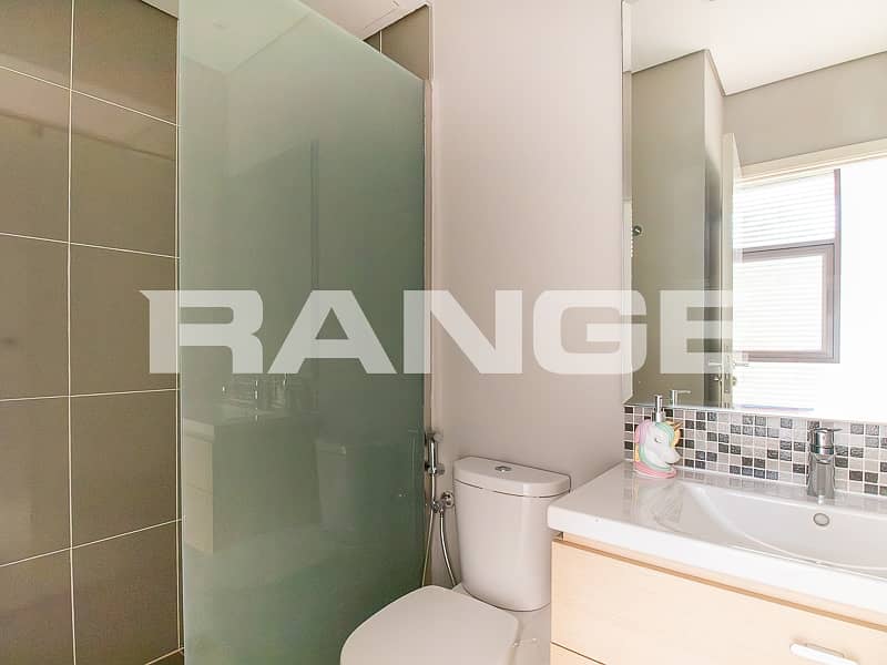 Spacious Layout | Move-in Ready | Near Park - Image 17