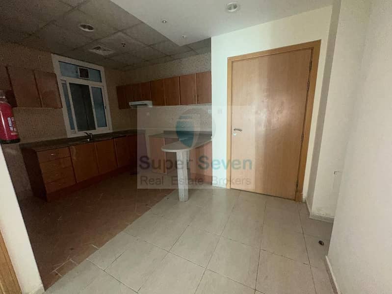1-Bedroom for rent University View Block C silicon Oasis