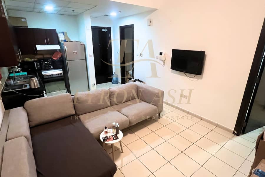 VACANT JAN | LARGE LAYOUT | STREET ACCESS - Image 6