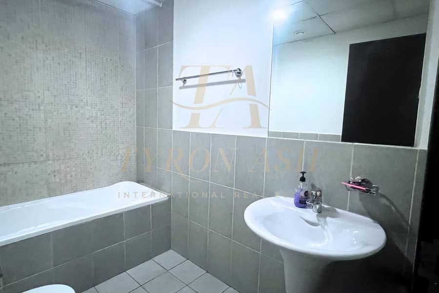 VACANT JAN | LARGE LAYOUT | STREET ACCESS - Image 7