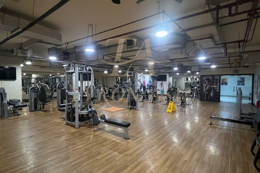 VACANT JAN | LARGE LAYOUT | STREET ACCESS - Image 10