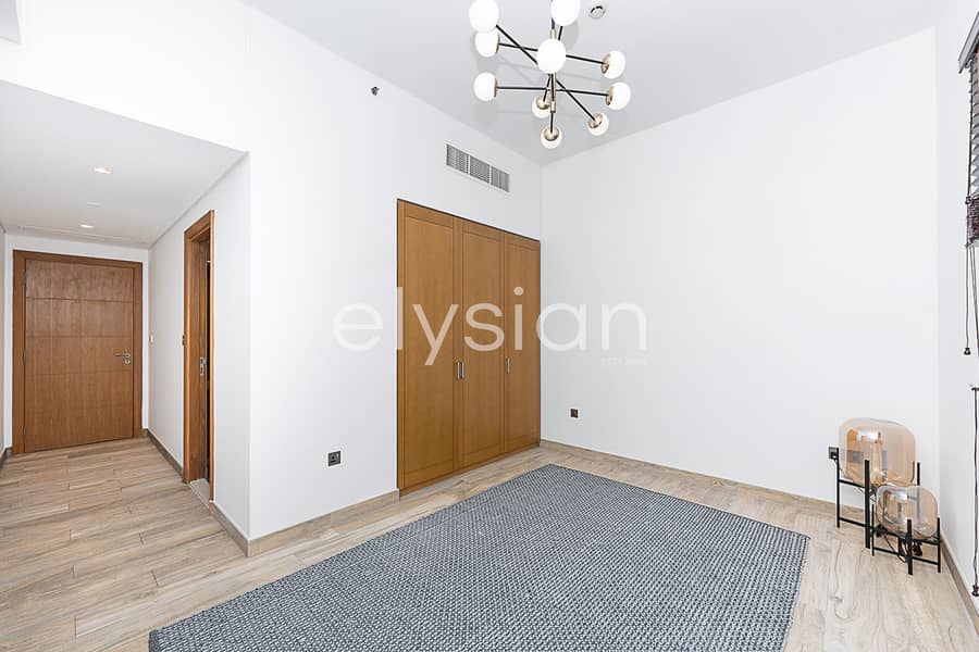 Fully Upgraded | Spacious Layout | Sea View - Image 8