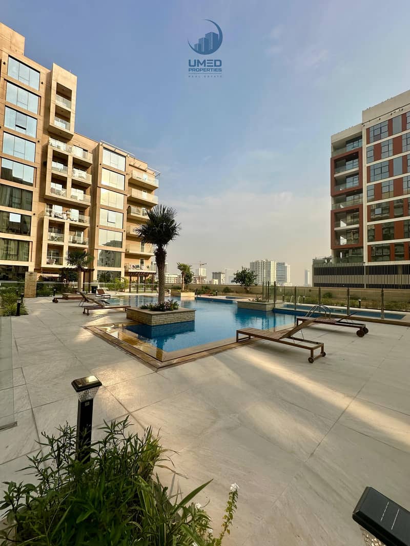 Modern Apartment with Balcony | Prime Location | Pool View - Image 20