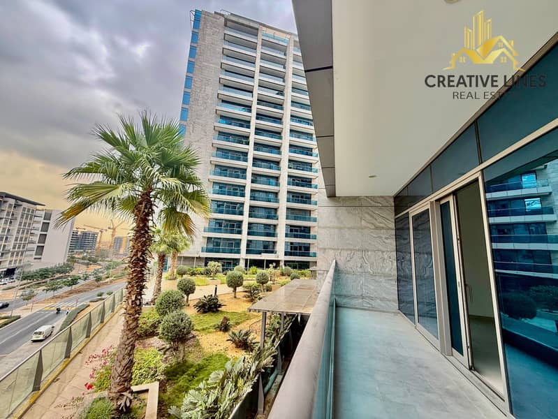 Chiller free // Very specious 2bedroom +Maids room// Ready to move // All Amenities