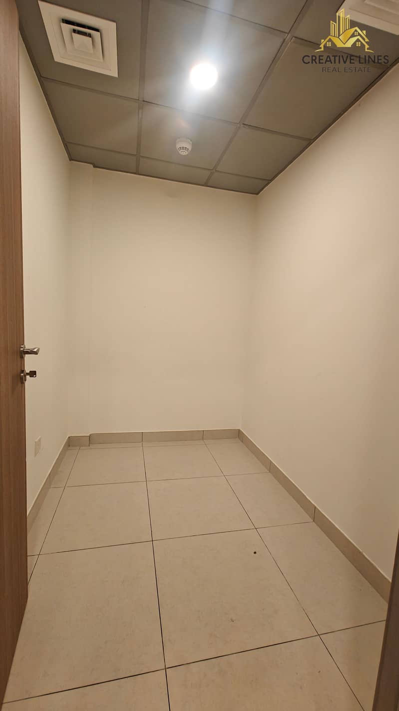 Chiller free// spacious luxury 2BHK with Maid room and closed kitchen apartment//All amenities//ready to move