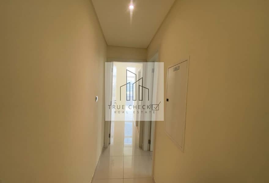 3 BEDROOMS + MAID | UNFURNISHED | L-SHAPED GARDEN