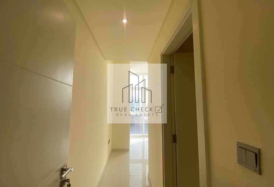 3 BEDROOMS + MAID | UNFURNISHED | L-SHAPED GARDEN