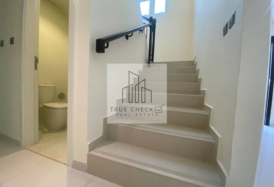 3 BEDROOMS + MAID | UNFURNISHED | L-SHAPED GARDEN - Image 19