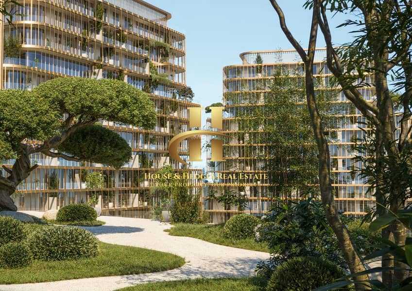 Ocean Views + Prime Location for Value Growth