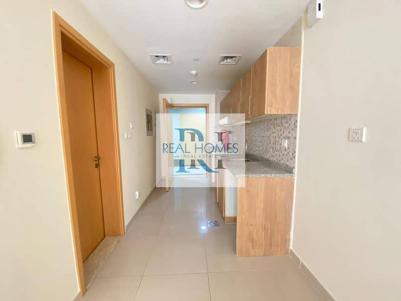 Bright and Spacious| Prime Location| Ready to Move