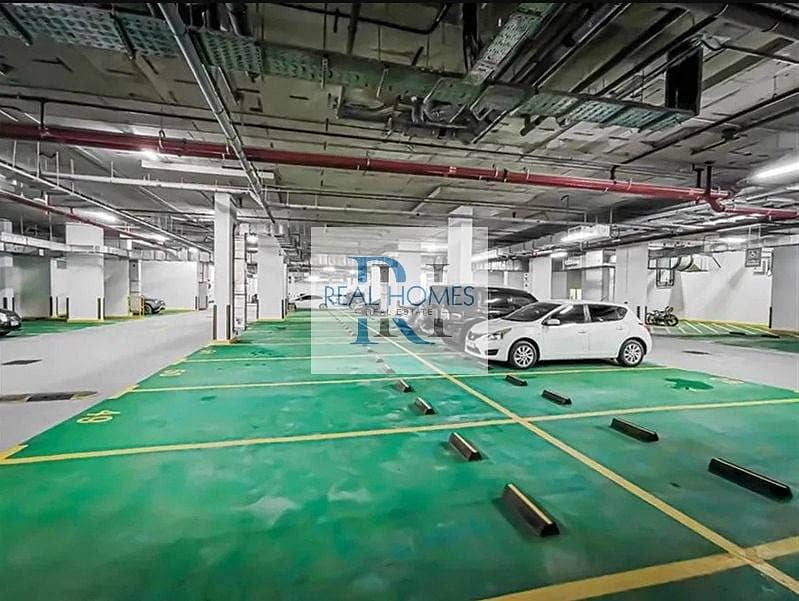 Bright and Spacious| Prime Location| Ready to Move - Image 8