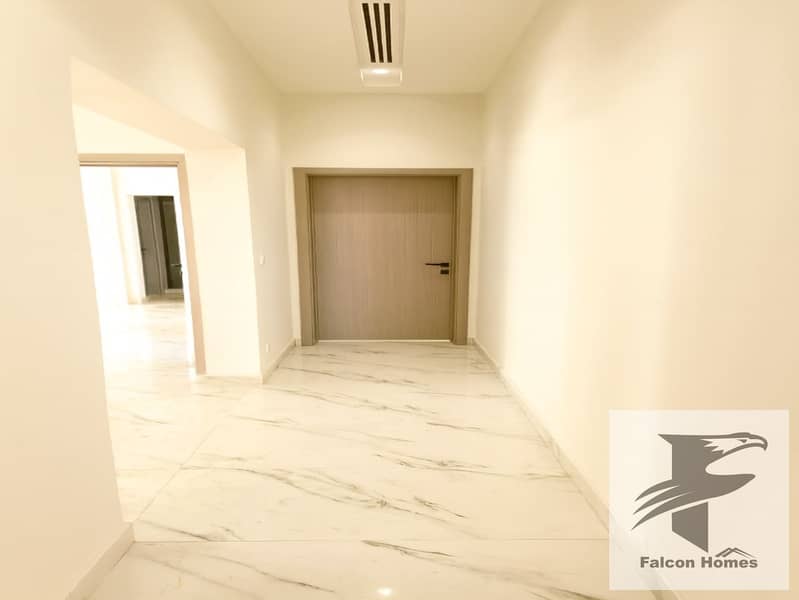 Brand New | 5BR Modern Villa with Big Garden - Image 13