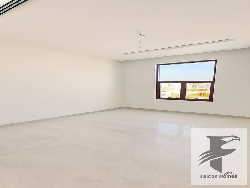 Brand New | 5BR Modern Villa with Big Garden - Image 22