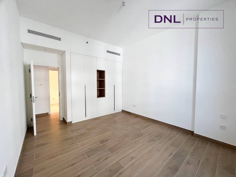 Sea and Skyline View | Spacious Layout | Resale - Image 11