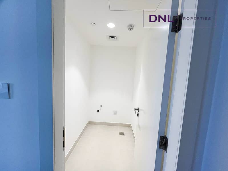 Sea and Skyline View | Spacious Layout | Resale - Image 12