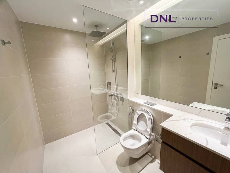 Sea and Skyline View | Spacious Layout | Resale - Image 13