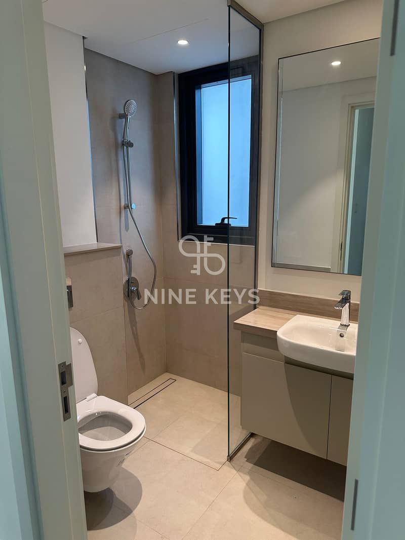 Vacant | Corner Villa | Prime Location - Image 18