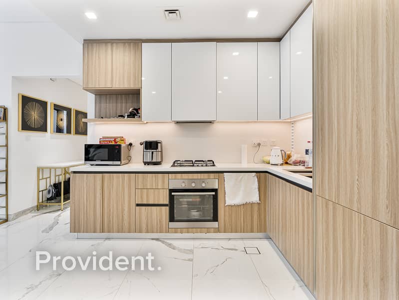 Corner Largest Layout | VOT | Fully Furnished