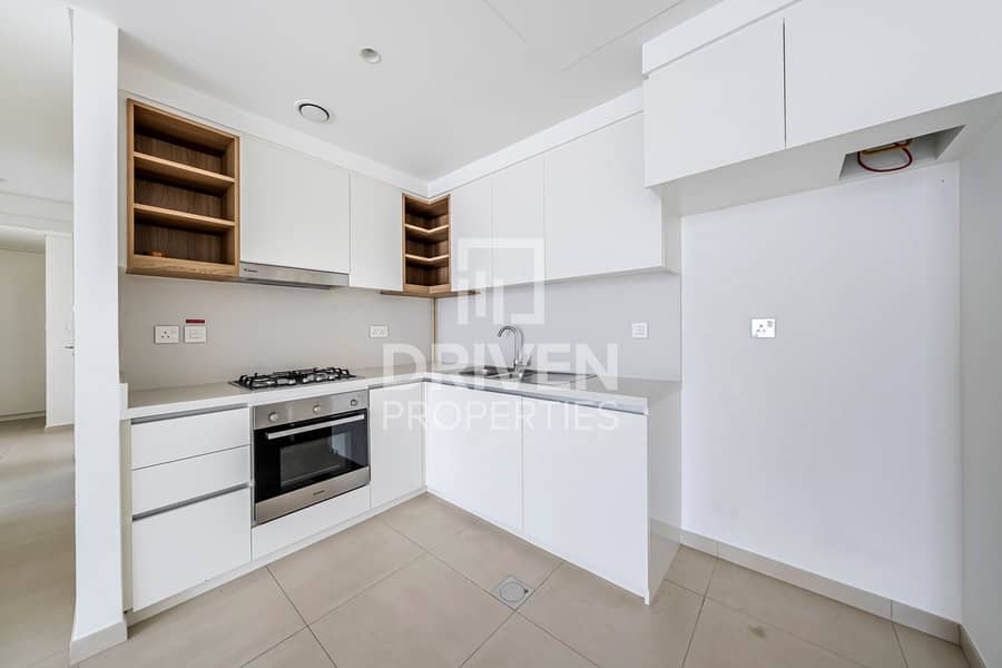 Prime Location | Spacious | Ready to Move In - Image 9