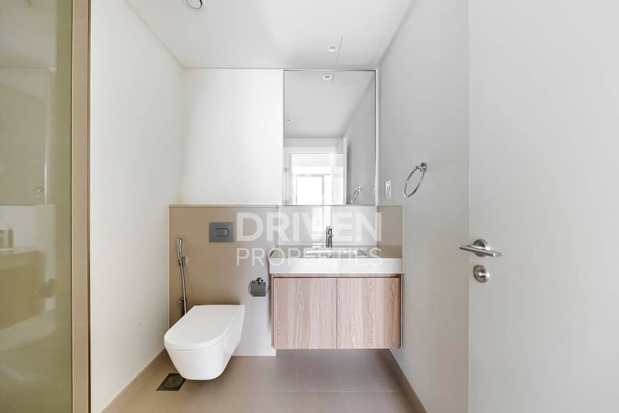 Prime Location | Spacious | Ready to Move In - Image 10