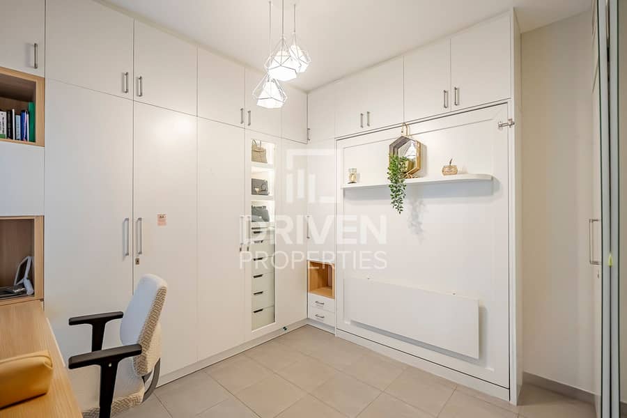 Upgraded and Fully Furnished | Single Row | VOT