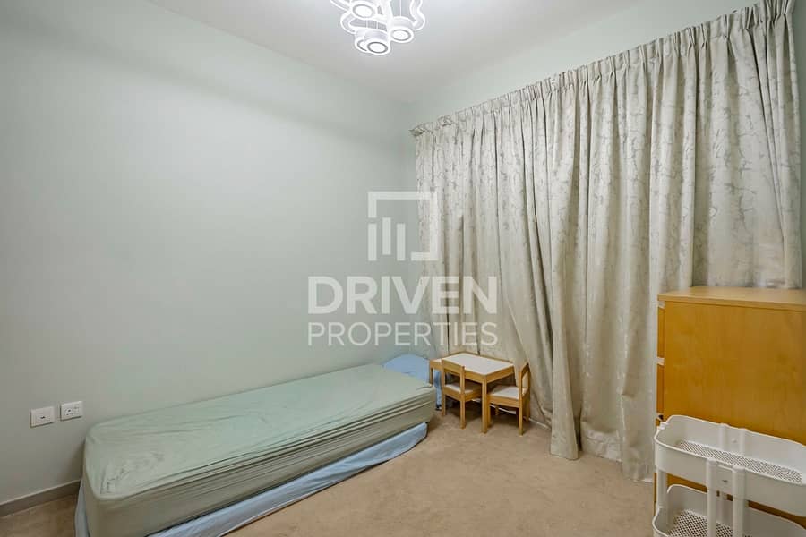 Upgraded and Fully Furnished | Single Row | VOT - Image 9