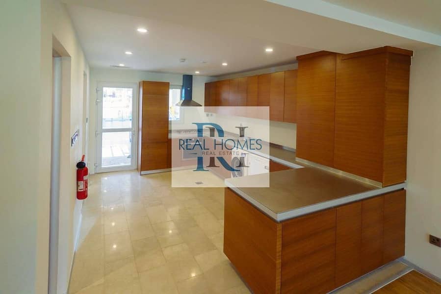 Luxury Family Villa | 4B\R + Maid | Modern Comfort