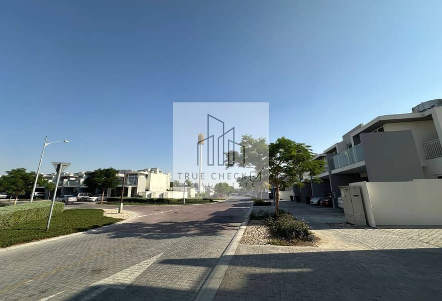 3 Bedrooms | Unfurnished | Single Row | Road Facing - Image 18