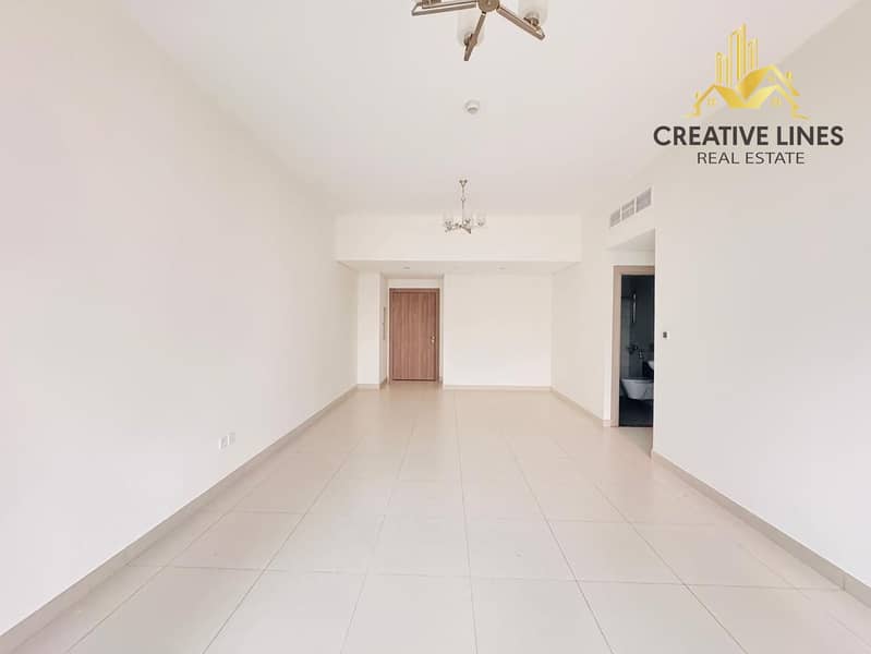 CHILLER FREE//SPACIOUS 2BHK APARTMENT WITH MAID ROOM//CLOSE KITCHEN//PRIME LOCATION//READY TO MOVE IN
