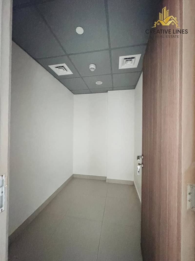 CHILLER FREE//SPACIOUS 2BHK APARTMENT WITH MAID ROOM//CLOSE KITCHEN//PRIME LOCATION//READY TO MOVE IN - Image 9