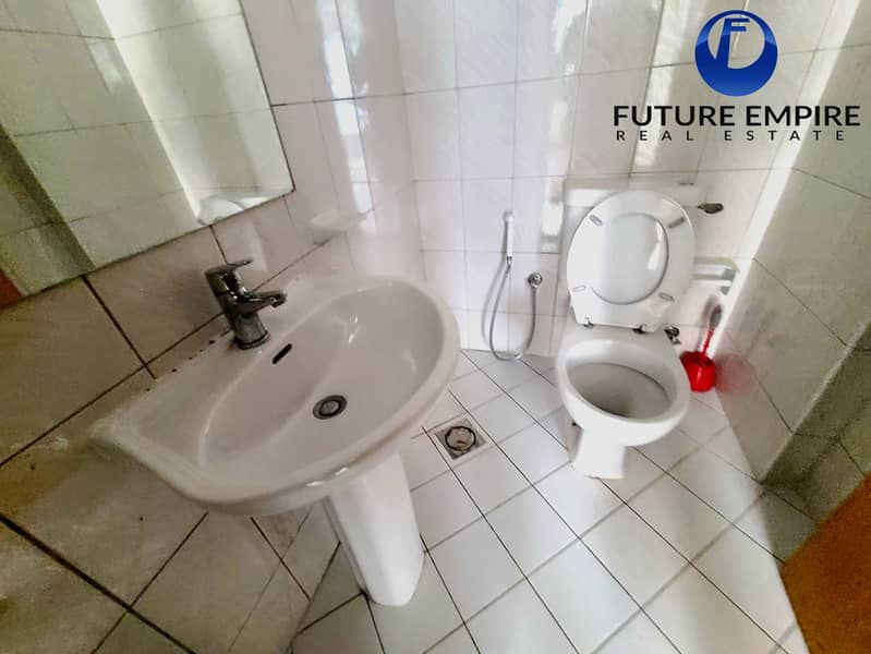 Chiller Free ! Lavish 1Bhk ! Balcony ! Maintenance Free