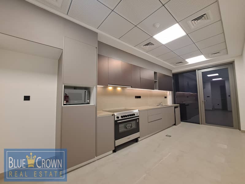 DAZZLING BRIGHT!!SPECIOUS 2BHK WITH BALCONY