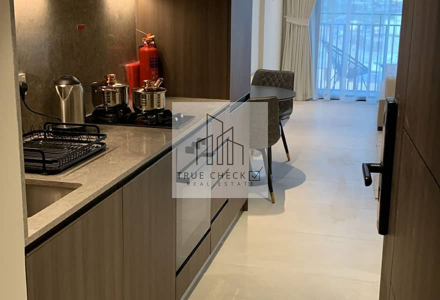 Elegant Studio | High End Finishes | Well Maintained - Image 13