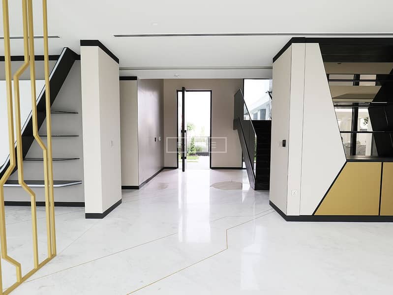 Lamborghini Mansion | Large Layout | Ultra Luxury - Image 14