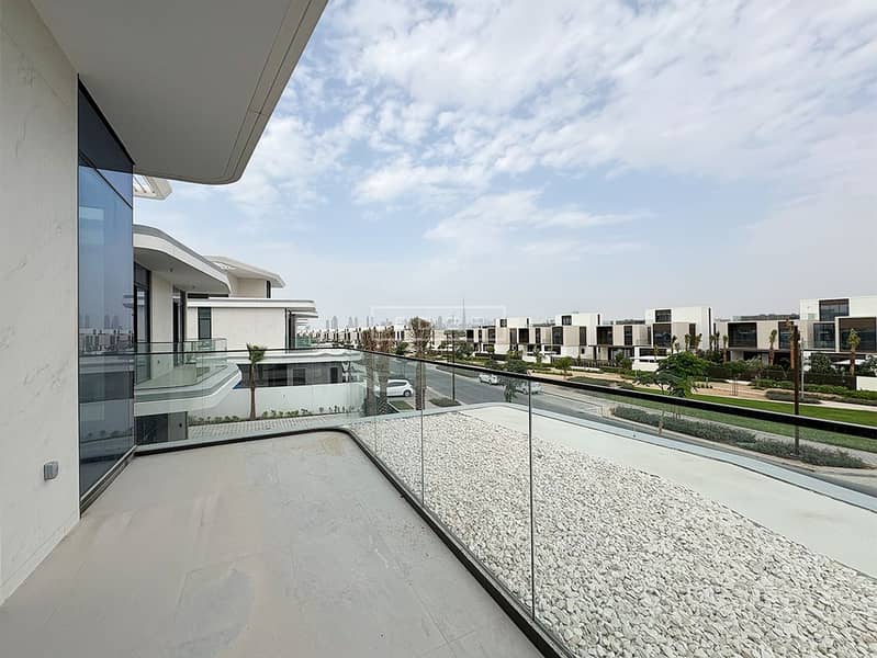 Lamborghini Mansion | Large Layout | Ultra Luxury - Image 15