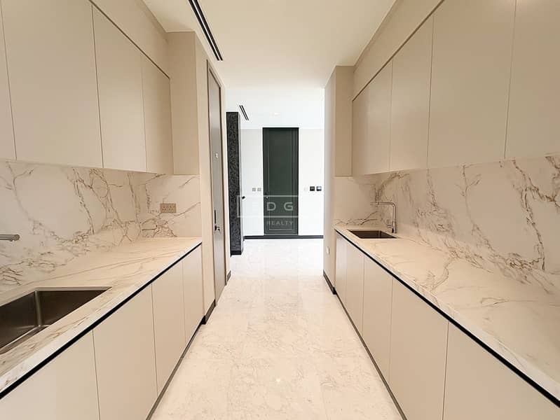 Lamborghini Mansion | Large Layout | Ultra Luxury - Image 25