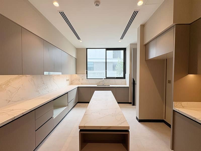 Lamborghini Mansion | Large Layout | Ultra Luxury - Image 30