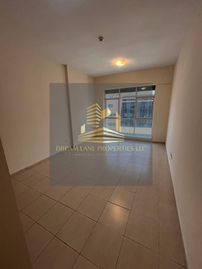 EXCELLENT TOWER AND GOOD RENT/BIGGER SIZE 930 SQFT/OLYMPIC PARK 3/HIGHER FLOOR/RENT 70 K