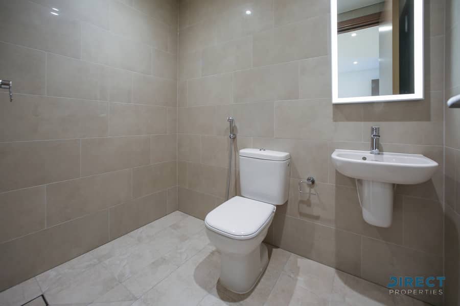 Large Layout | Prime Area | Kitchen White Goods - Image 16