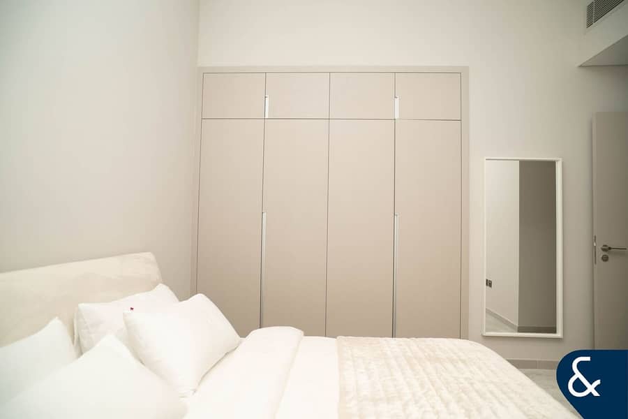 Spacious Corner Unit | Landscaped Garden | VOT - Image 12