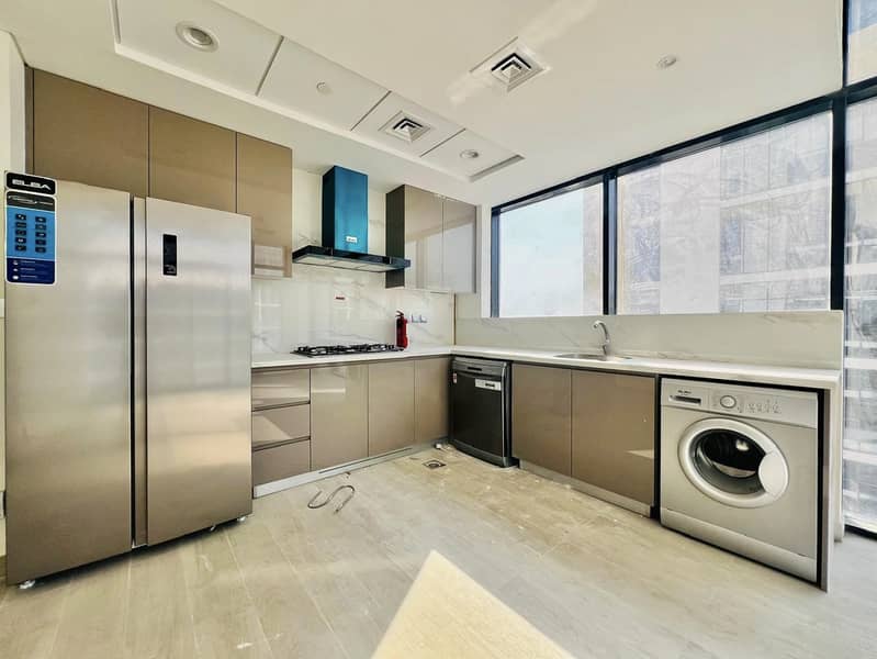 Luxury Corner | Chiller Free | 3 BHK Apartment – Boulevard Facing | All Amenties Are Available - Image 15