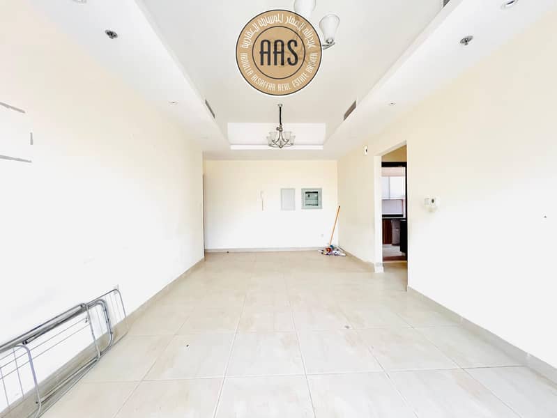 Spacious 1bhk with All Facilities! Only Faimly!Prime Location - Image 6