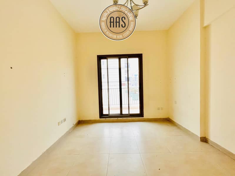 Spacious 1bhk with All Facilities! Only Faimly!Prime Location - Image 10
