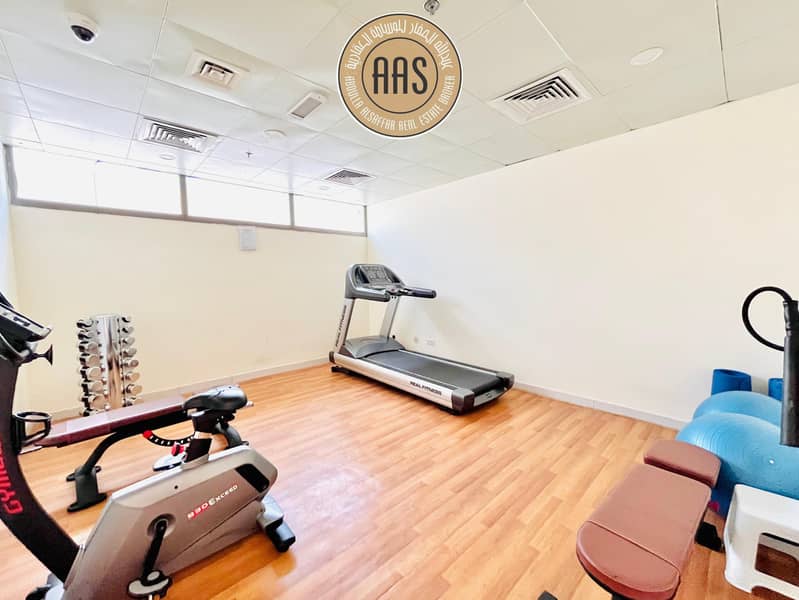 Spacious 1bhk with All Facilities! Only Faimly!Prime Location - Image 14