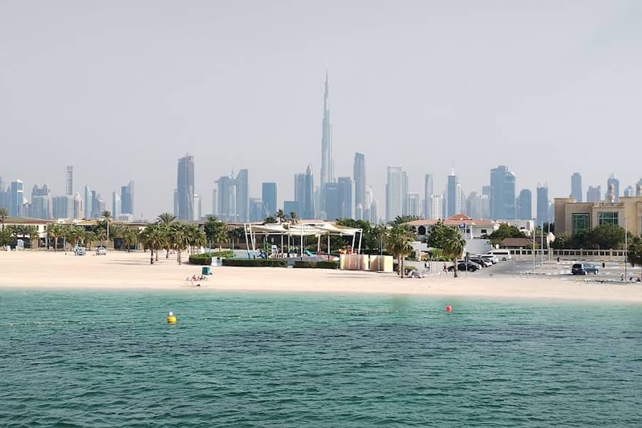 Luxury Living | Burj View l Pool & Butler services - Image 6