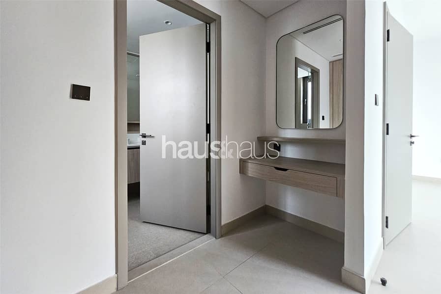 Upgraded Unit | Park & Pool Close | Smart Home - Image 11