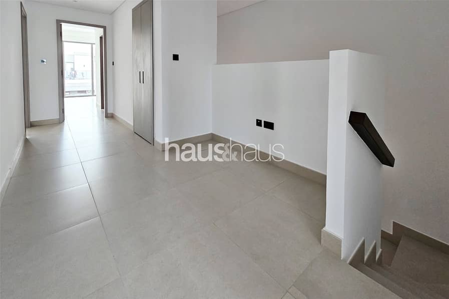 Upgraded Unit | Park & Pool Close | Smart Home - Image 13